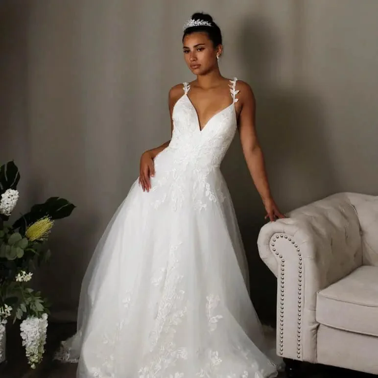 Holly: Elegant A-line Lace Bridal Gown Ball Gown Wedding