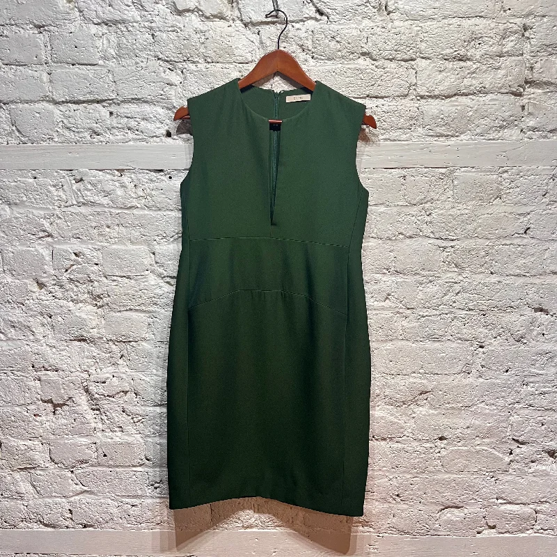 CELINE BOTTLE GREEN SLEEVELESS DRESS Short unclassified dresses